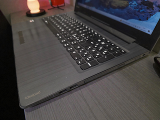 Lenovo 15.6 "AMD a12/i7 Laptop 32GB RAM Win11