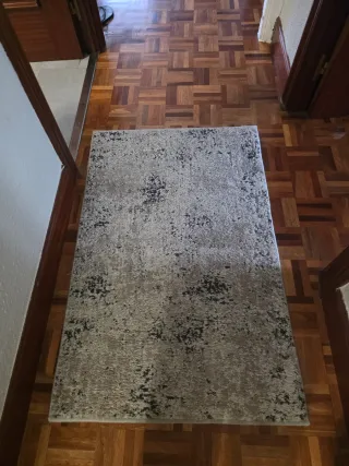 Tappeto da corridoio in tessuto grigio e nero