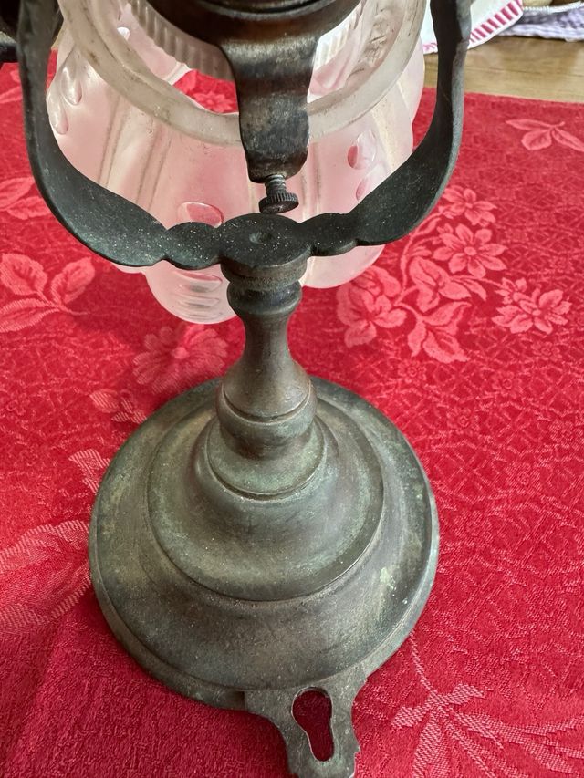 Aplique antiguo de cristal y metal