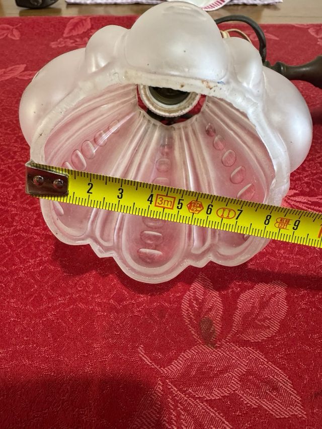 Aplique antiguo de cristal y metal