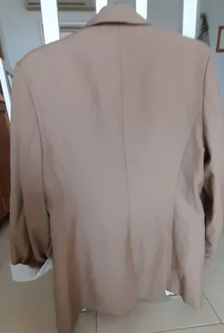 Americana cruzada de mujer ,color beige (camel)