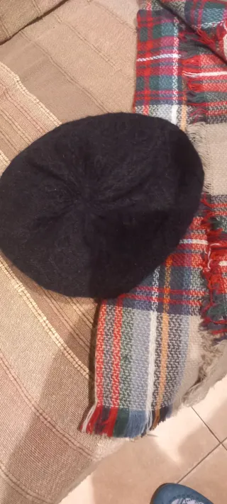 Bufanda y gorro a cuadros