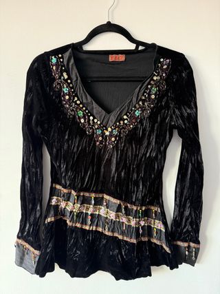 Camiseta Boho Hippie Negra Bordada
