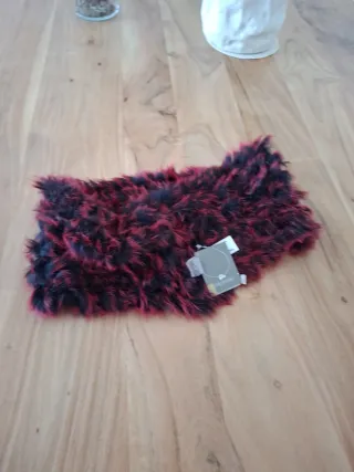 Braga de cuello peluda roja y azul,bolso a juego