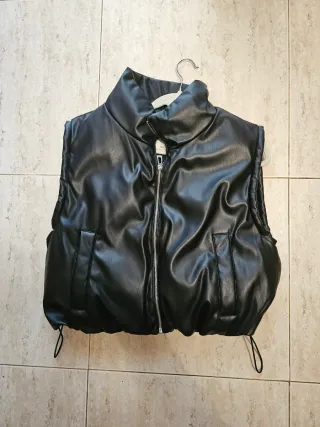 Chaleco Bershka Negro Talla L