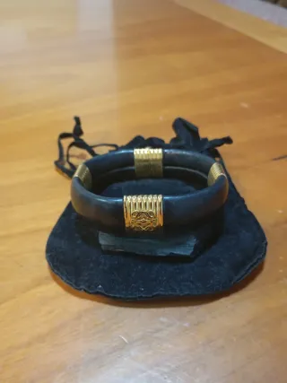 Pulsera Loewe Cuero y Oro