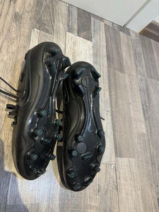 Scarpe calcio Nike Tiempo 42 mai indossate/usate