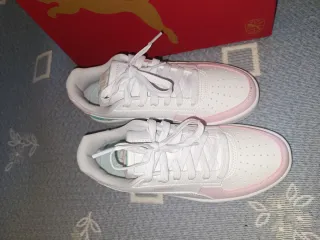 Zapatillas Puma Caven 2.0 Jr Blancas Rosas Verdes