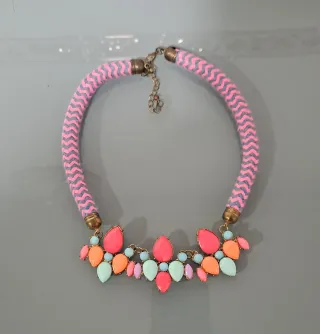 Collar fantasía piedras multicolor