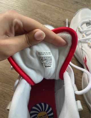 Reebok Question Mid Blancas Rojas