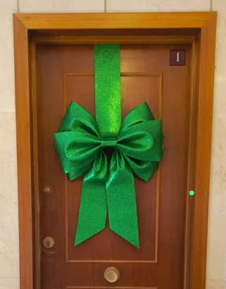 Lazo Navideño en colores Billantes,