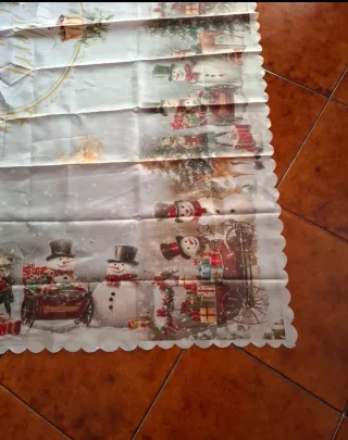 Tovaglia Rettangolare Natalizia con Pupazzi di Nev