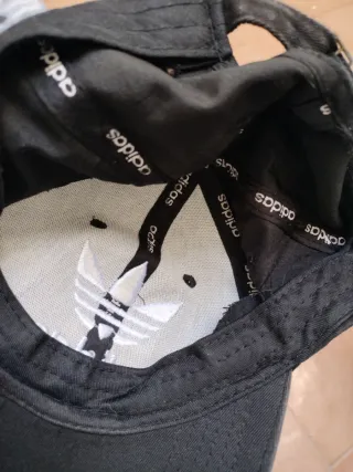 Gorra Adidas Negra