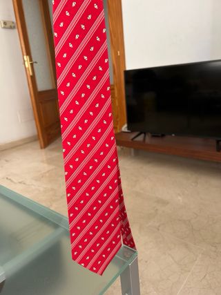 Corbata Pineda Covalin, nueva