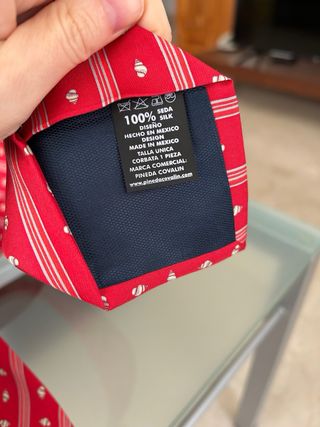 Corbata Pineda Covalin, nueva