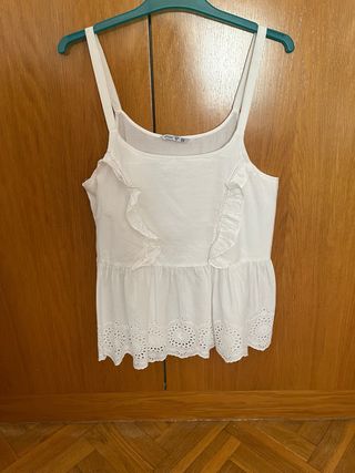 Camiseta blanca volantes