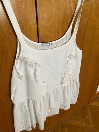 Camiseta blanca volantes