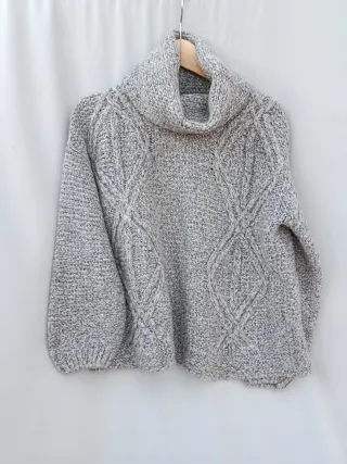 Jersey Zara punto cuello alto talla M