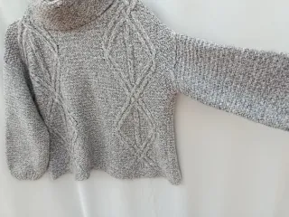 Jersey Zara punto cuello alto talla M