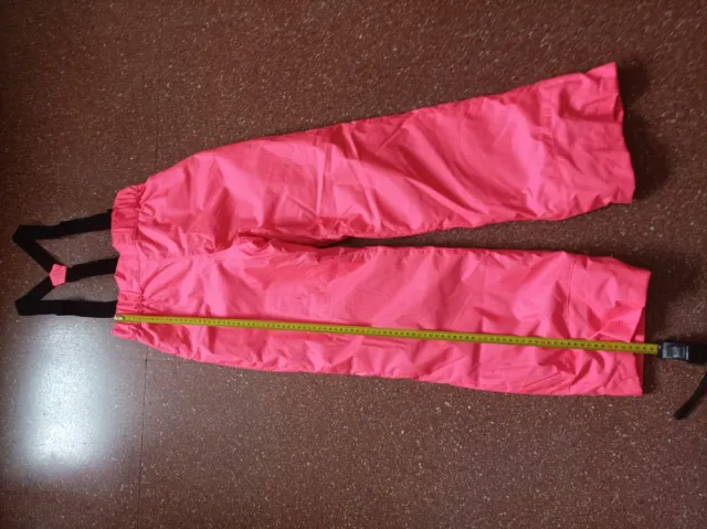 Pantalón de esquí rosa con tirantes
