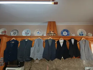 Chalecos clásicos hombre azul y gris