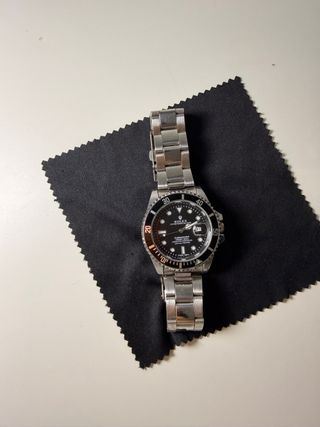Reloj Rolex Submariner Negro y Plateado