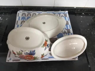 Sopera y fuente a juego