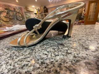Sandalias doradas tacón 8cm