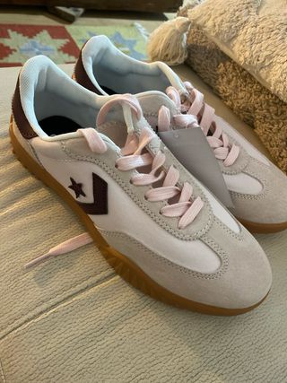 Converse beige y rosa