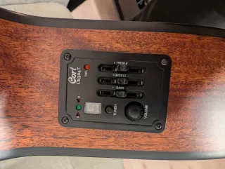 Guitarra Electroacústica Cort SFX E NS