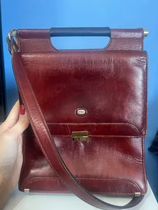 Borsello a tracolla in pelle bordeaux