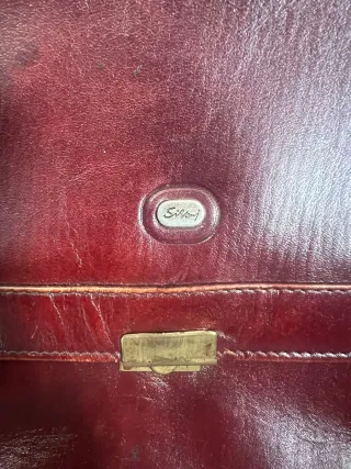 Borsello a tracolla in pelle bordeaux