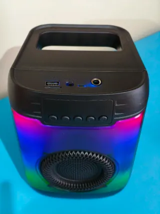 Altavoz Bluetooth Multicolor con Luces LED
