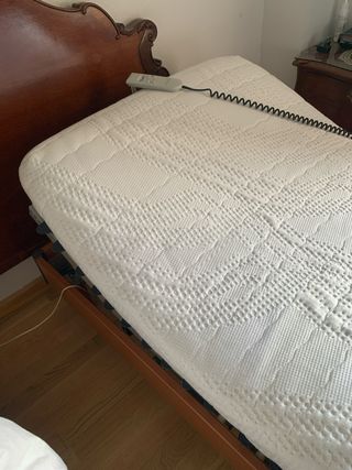 Cama articulada con colchón látex