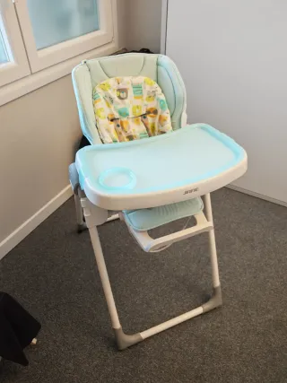 Trona de bebé con cojín estampado