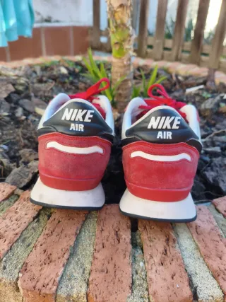 Nike Air Vortex Gym Red