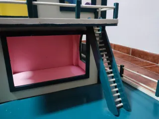 Casa de muñecas hecha a mano