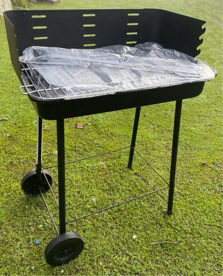 Barbecue portatile Leroy Merlín con un solo utilizzo