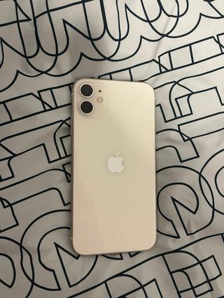 iPhone 11 64GB Blanco Batería 83%