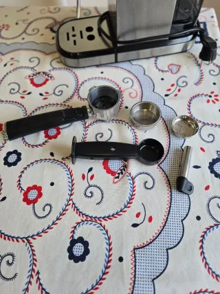 Máquina Café Cecotec com Manipulo