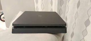 PS4 Slim Sony Nera