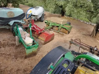 Lote Herramientas Agrícolas, tractor.