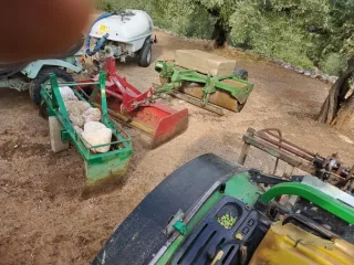 Lote Herramientas Agrícolas, tractor.