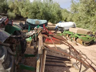 Lote Herramientas Agrícolas, tractor.