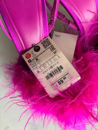 Tacones Zara Púrpura con Plumas Talla 38