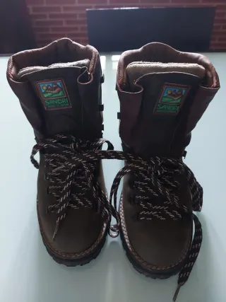 Botas de montaña Sandri Talla 40 Marrones