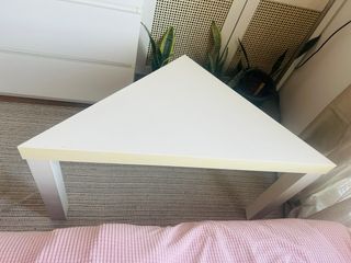 Tavolo basso triangolare Lack Ikea bianco