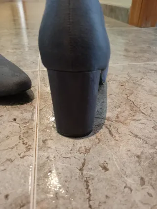 Scarpe col tacco Mulanka in camoscio grigio taglia 39