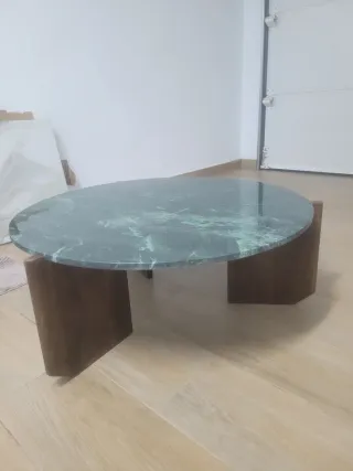 Tavolo da centro rotondo in marmo e legno nuovo