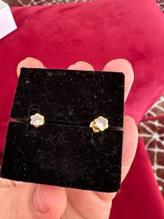 Pendientes Oro 18k Niña Flor Circonita